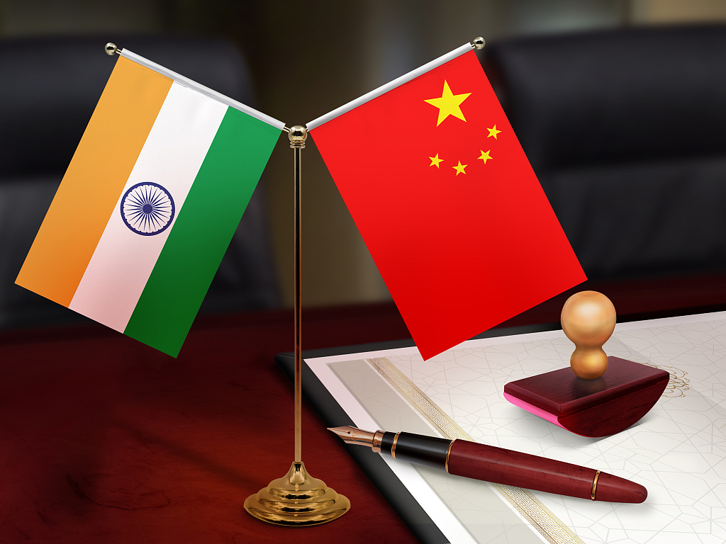 Сі Цзіньпін направив вітальне послання президенту Індії Мурму з нагоди Дня Республіки Індія