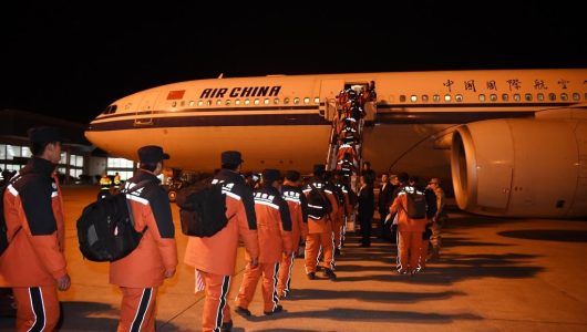 Китайські рятувальники повернулися на Батьківщину з Туреччини після завершення пошуково-рятувальної місії