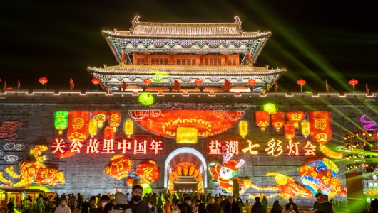 Нічна екскурсія з ліхтарем по стародавніх містах Китаю