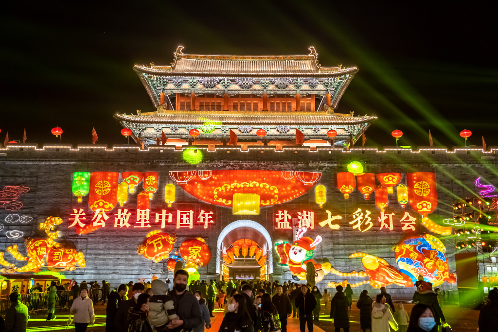 Нічна екскурсія з ліхтарем по стародавніх містах Китаю