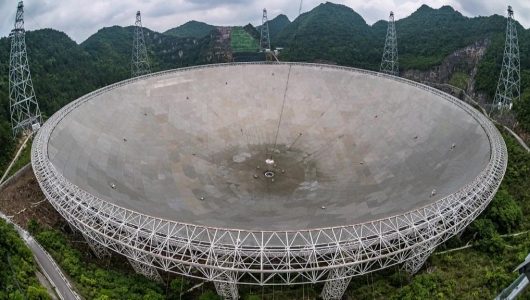 За допомогою китайського радіотелескопа FAST виявлено понад 740 нових пульсарів