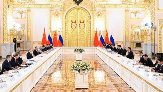 Голова КНР Сі Цзіньпін та президент Росії В. Путін підписали спільну заяву та наголосили на врегулюванні української кризи шляхом мирних переговорів