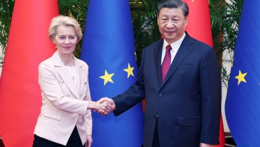 Сі Цзіньпін провів тристоронню зустріч із Макроном та Урсулою фон дер Ляйєн