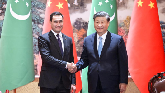 Сі Цзіньпін зустрівся із президентом Туркменістану