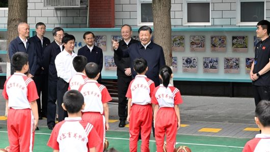 Сі Цзіньпін закликав до всебічного розвитку китайських дітей у нову епоху