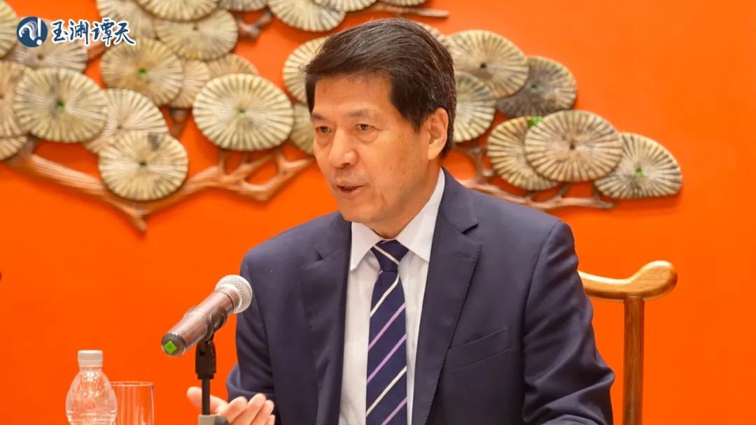 Ексклюзивне інтерв’ю: Посол Лі Хуей розповів про деталі свого візиту в Україну, Росію та інші п’ять країн