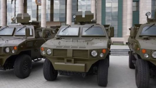 МЗС КНР заперечує поставки бронетехніки в РФ: Докладаємо зусиль для мирного діалогу, а не постачаємо зброю 