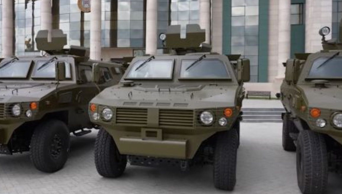 МЗС КНР заперечує поставки бронетехніки в РФ: Докладаємо зусиль для мирного діалогу, а не постачаємо зброю 