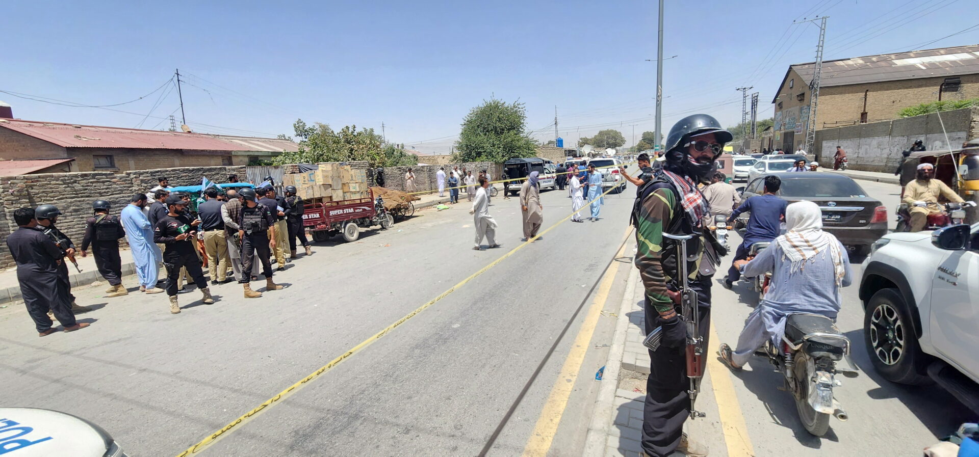 Китай висловив співчуття Пакистану у зв’язку з катастрофою поїзда