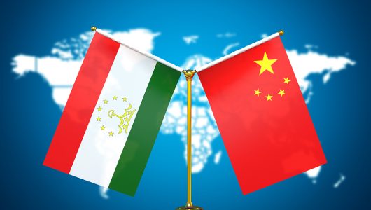 Ван Ї надіслав співчуття міністру закордонних справ Таджикистану Сіроджиддіну Мухріддіну у зв’язку з великими людськими жертвами через сильні зливи у Таджикистані