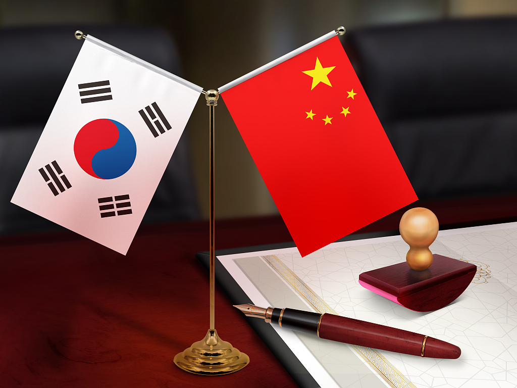 Глави МЗС КНР та Республіки Корея провели телефонну розмову щодо сприяння двосторонньому співробітництву