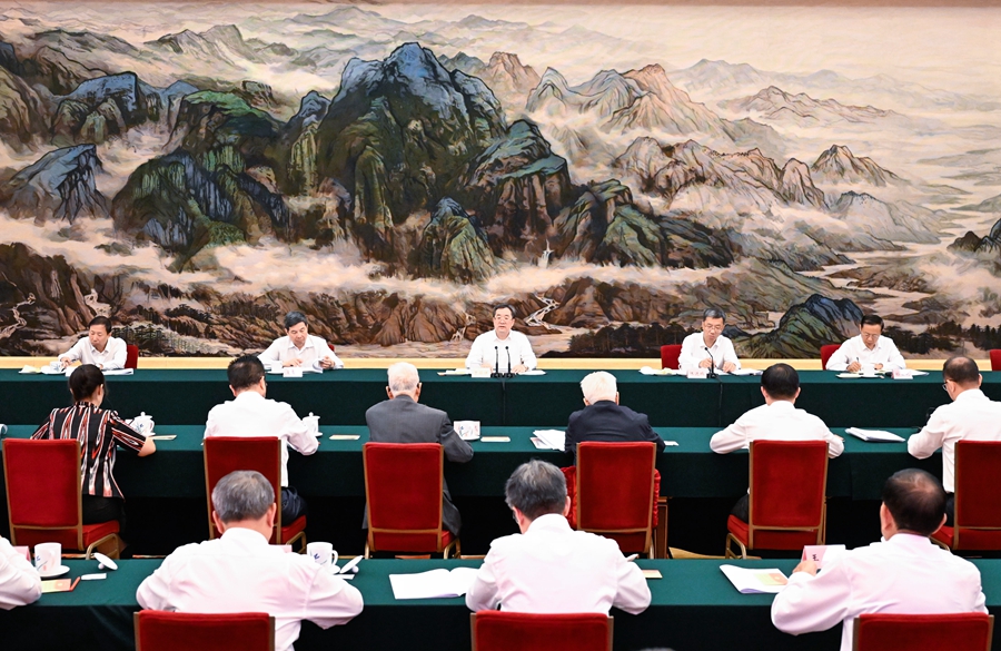 Сі Цзіньпін закликав педагогів країни зробити більший внесок у здійснення великого відродження китайської нації