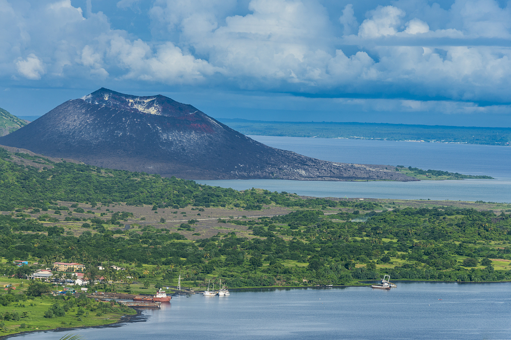 Сі Цзіньпін направив вітальне послання генерал-губернатору Папуа-Нової Гвінеї з нагоди 48-ї річниці незалежності країни