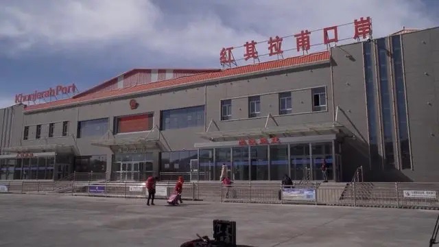 Сі Цзіньпін відповів на лист співробітників митниці