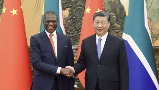 Сі Цзіньпін зустрівся з віцепрезидентом ПАР