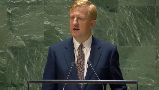 У Великій Британії хочуть замінити частину держслужбовців штучним інтелектом