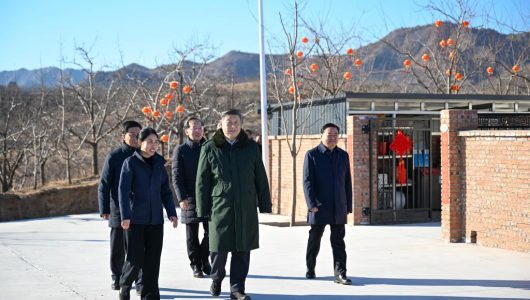 Сі Цзіньпін заявив, що народ завжди може розраховувати на партію і уряд у важкі часи