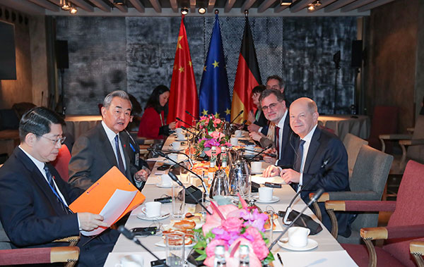 Олаф Шольц: Німеччина має намір зміцнювати обміни та співпрацю з Китаєм