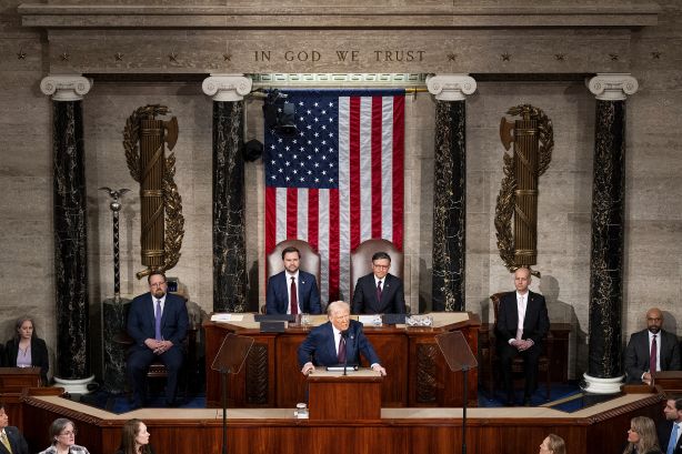 Опитування CGTN: довіра до США в країнах-союзниках знижується