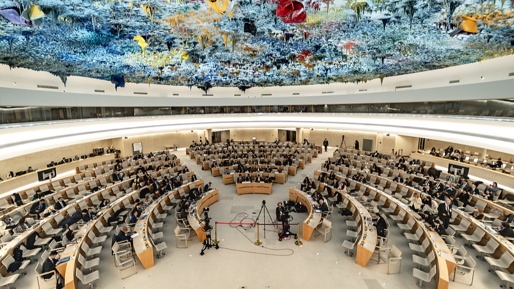 Делегація КНР розповідає про досягнення на 58-й сесії Ради ООН з прав людини у Женеві