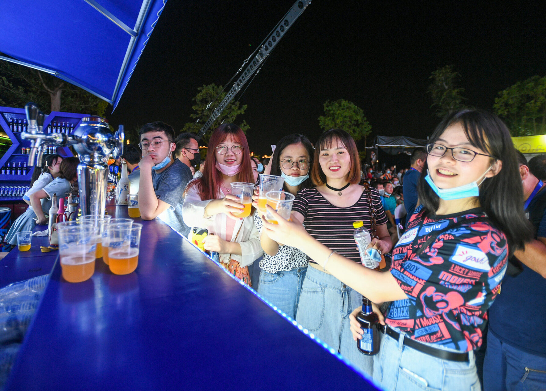 Звіт Deutsche Bank: Споживча довіра в Китаї покращується