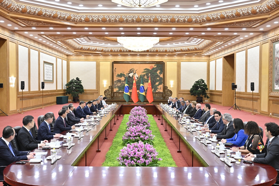 Сі Цзіньпін і Луїс Інасіу Лула да Сілва намітили грандіозний план для подальших «золотих 50 років» китайсько-бразильських відносин