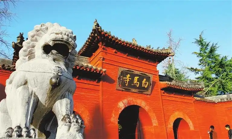 Сі Цзіньпін ознайомився із зусиллями з просування високоякісного розвитку індустрії культурного туризму в провінції Хенань