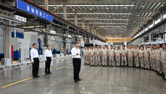 Сі Цзіньпін закликав до зміцнення обробної промисловості для просування модернізації в китайському стилі