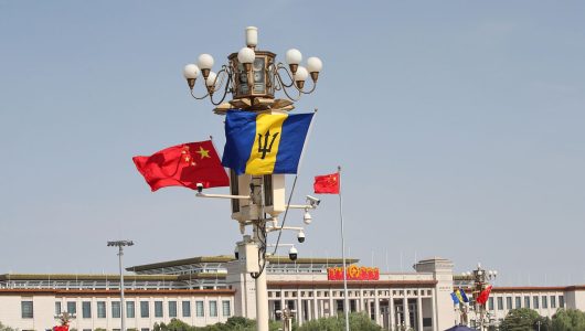 Прем’єр-міністр Китаю Лі Цян привітав Міа Моттлі з переобранням на посаду прем’єр-міністра Барбадосу