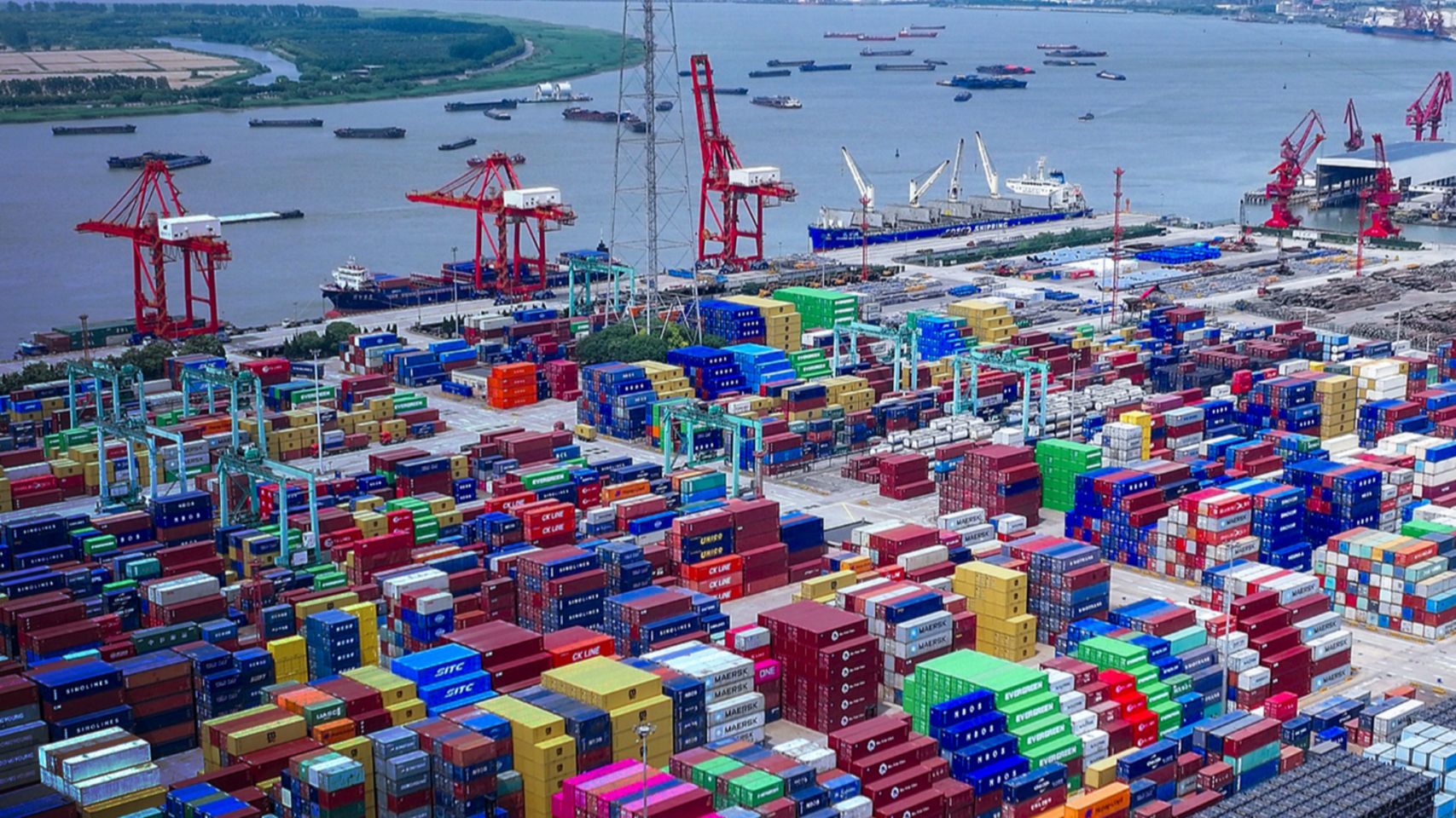 Початок 15-ї п’ятирічки: економічно потужні провінції шукають нові шляхи розвитку