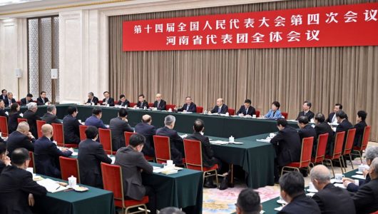 Партійні та державні керівники Китаю взяли участь в обговореннях та дискусіях у рамках сесій ВЗНП та ВК НПКРК