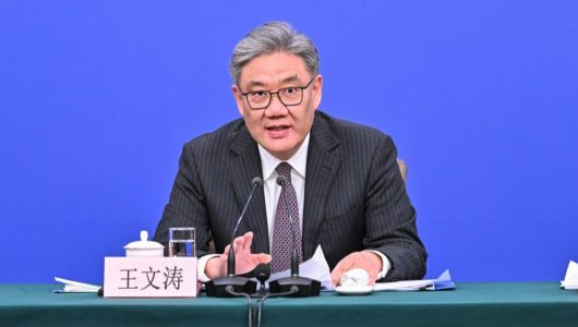Китай запровадить оновлену політику повернення ПДВ при виїзді з країни – міністр комерції КНР