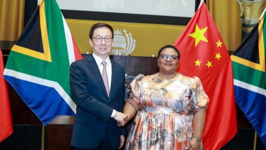 Заступник голови КНР зустрівся зі спікером Національної асамблеї ПАР