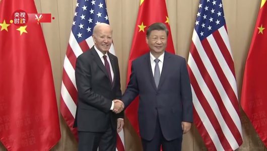 Голова КНР Сі Цзіньпін зустрівся з президентом США Джозефом Байденом у Бразилії
