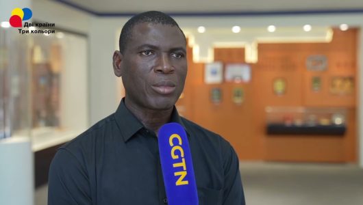 Корі Камара, заступник директора Національного стипендіального агентства Гвінеї: китайсько-африканське співробітництво розвивається в позитивному напрямку