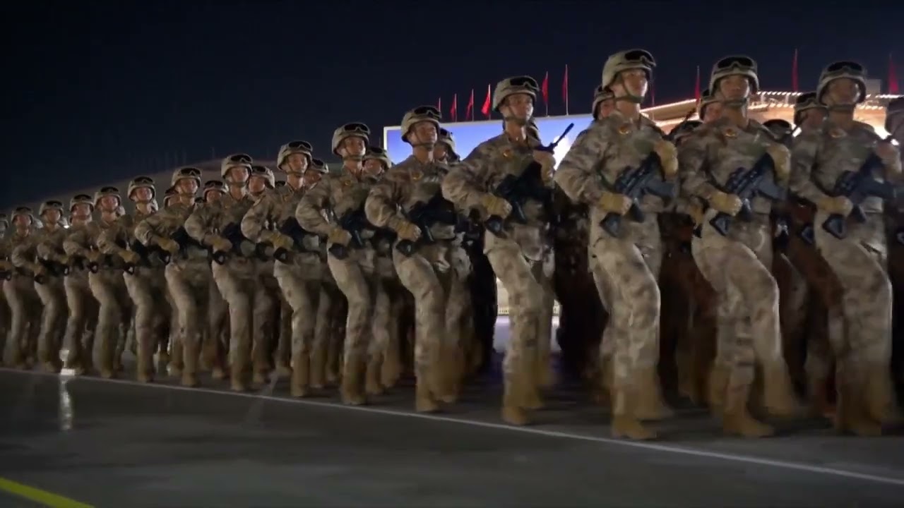 На площі Тяньаньмень відбулася перша комплексна репетиція урочистостей на честь 80-річчя перемоги у Війні опору китайського народу японським загарбникам та Перемоги у Світовій антифашистькій війні