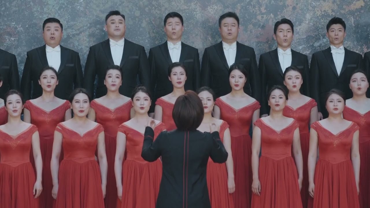 Пен Ліюань і перша леді Бразилії відвідали Національний центр виконавських мистецтв у Пекіні