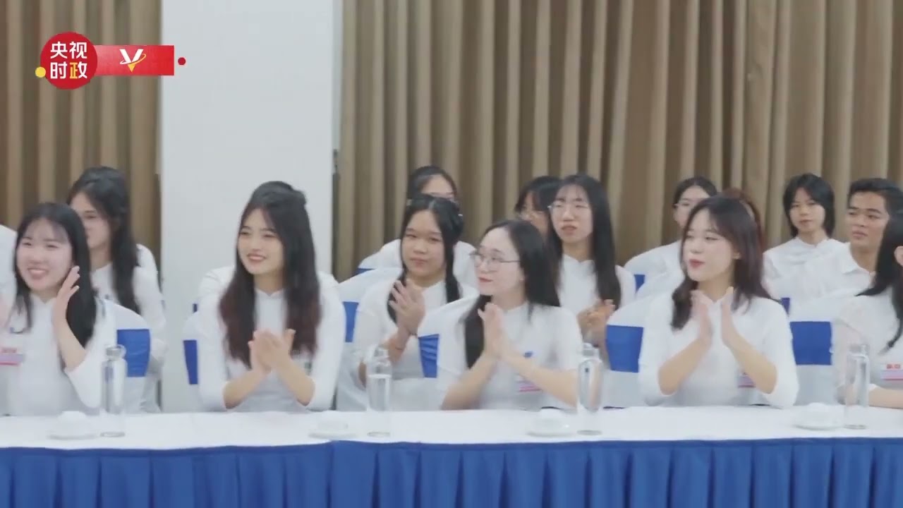 Пен Ліюань відвідала В’єтнамський національний університет в Ханої