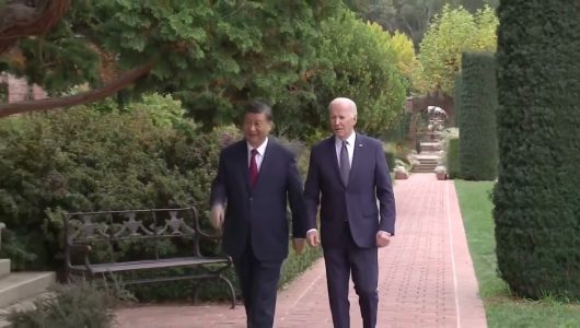 Сі Цзіньпін прогулявся і порозмовляв з Джозефом Байденом