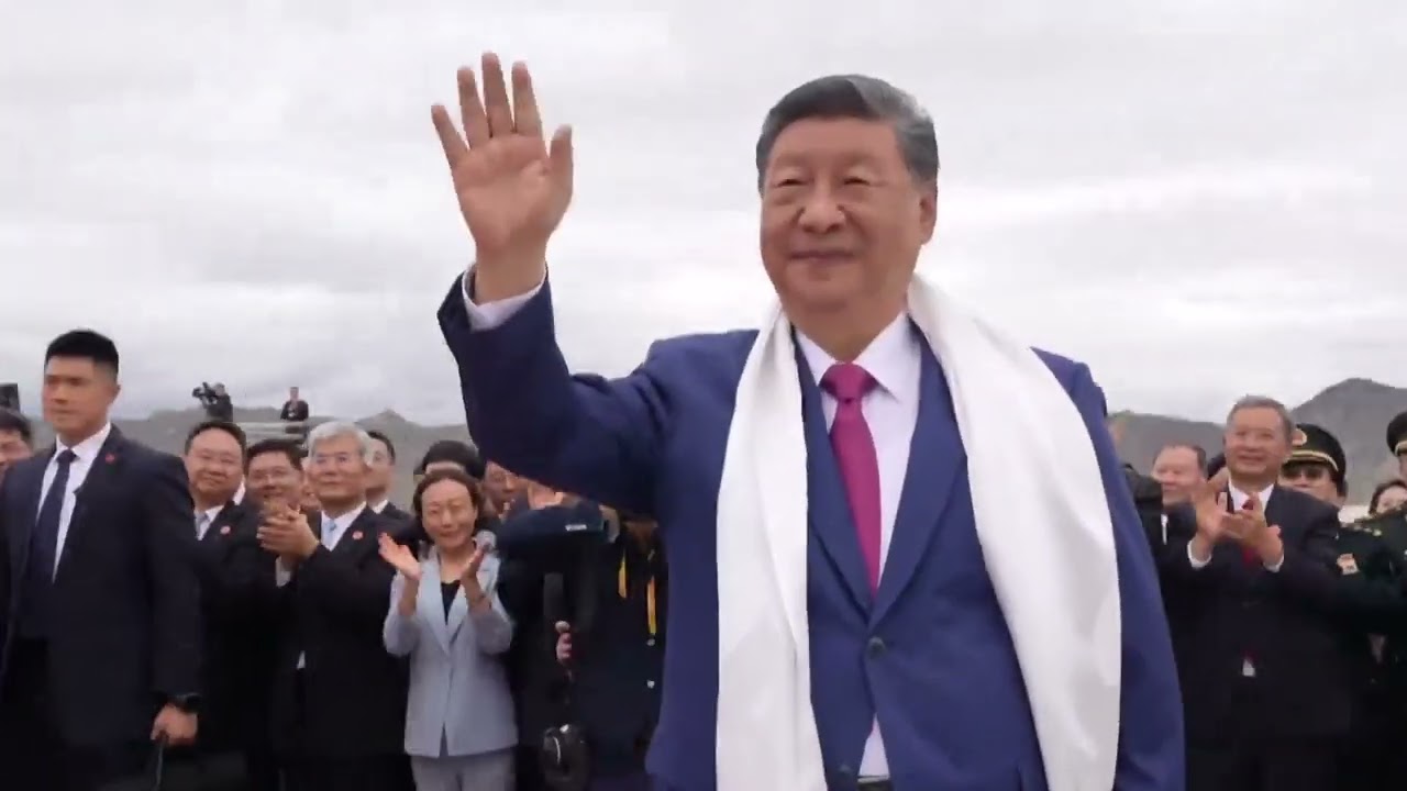 Сі Цзіньпін прибув до Лхаси на святкування 60-річчя заснування Сіцзанського автономного району