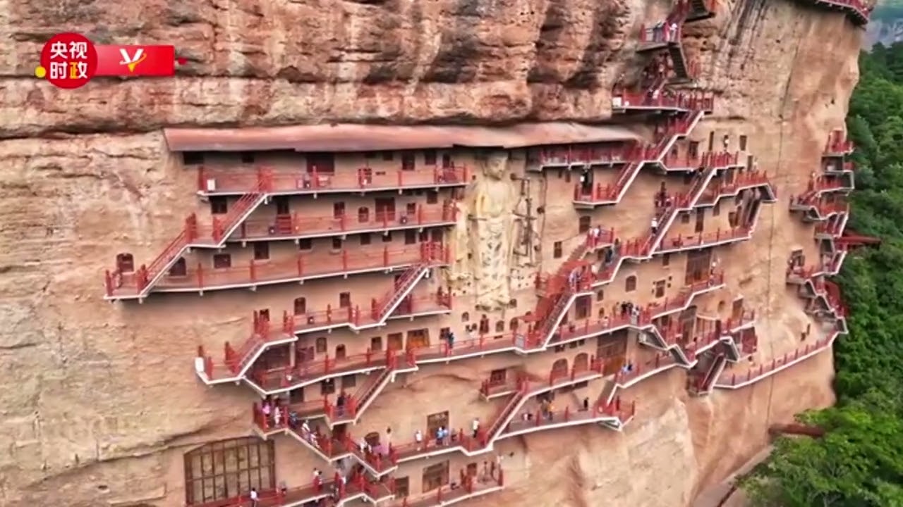 Сі Цзіньпін відвідав гроти Майцзішань під час своєї інспекційної поїздки до провінції Ґаньсу