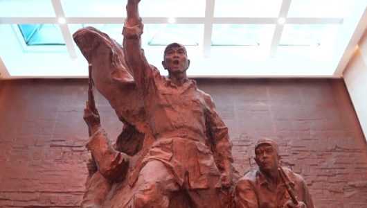 Сі Цзіньпін відвідав меморіальний музей Нової 4-ї армії у міському окрузі Яньчен