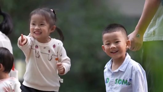 Сі Цзіньпін відвідав житловий мікрорайон Паньлун у місті Наньнін