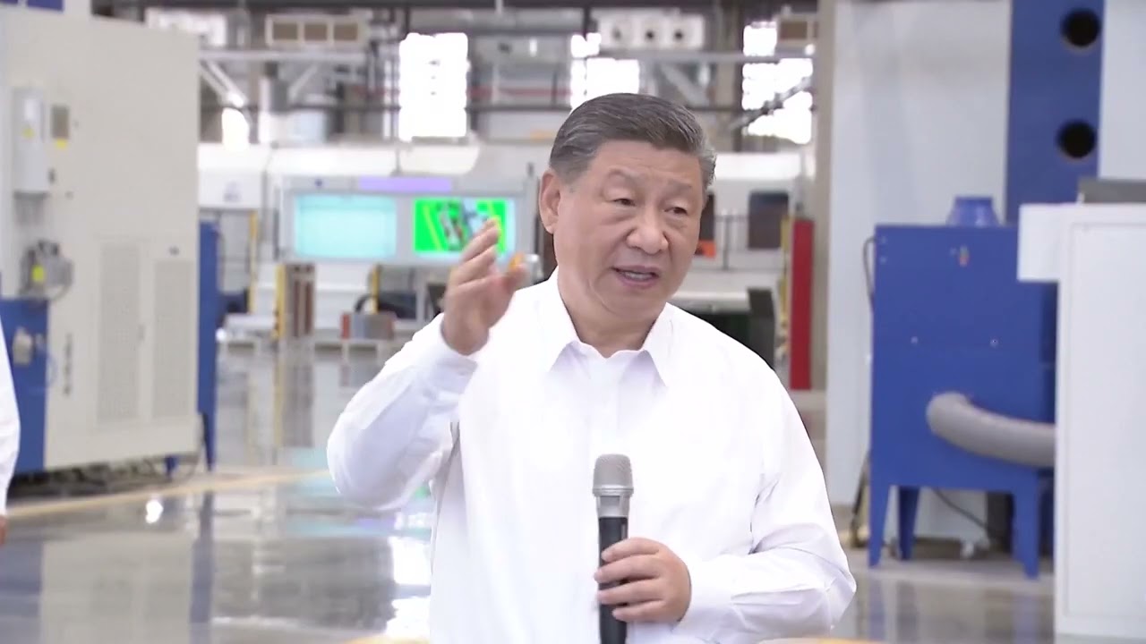 Сі Цзіньпін закликав до зміцнення обробної промисловості для просування китайської модернізації