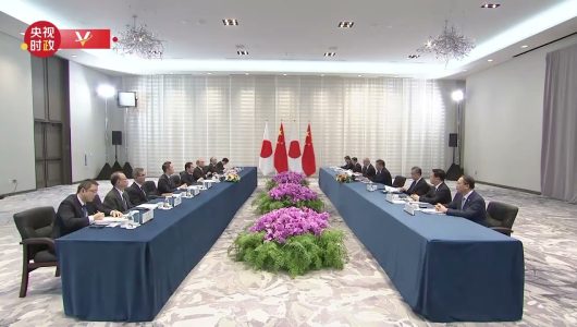 Сі Цзіньпін зустрівся з прем’єр-міністром Японії Фуміо Кісідою