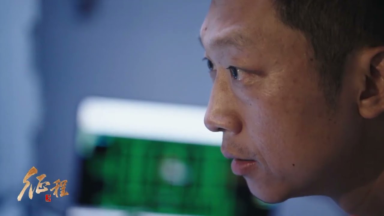 Трубопровід проходить на дні моря, тут така напруга, що важко дихати