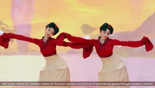 【У прямому ефірі: супер ніч CGTN — спеціальний випуск до свята Весни 2024 року】Танець навприсядки