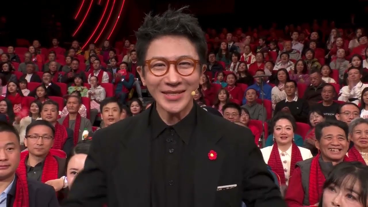 【У прямому ефірі: супер ніч CGTN — спеціальний випуск до свята Весни 2024 року】Фокуси з картами “Разом зустрічаємо Новий рік”