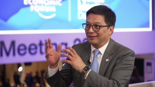 Ведуча CGTN Тянь Вей, яка перебуває в Давосі, взяла інтерв’ю у Раймунда Чао, голови компанії PwC в Азіатсько-Тихоокеанському регіоні