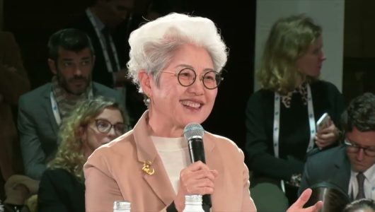 “Я з нетерпінням чекаю відкритого діалогу між двома сторонами!” – сказав Фу Ін